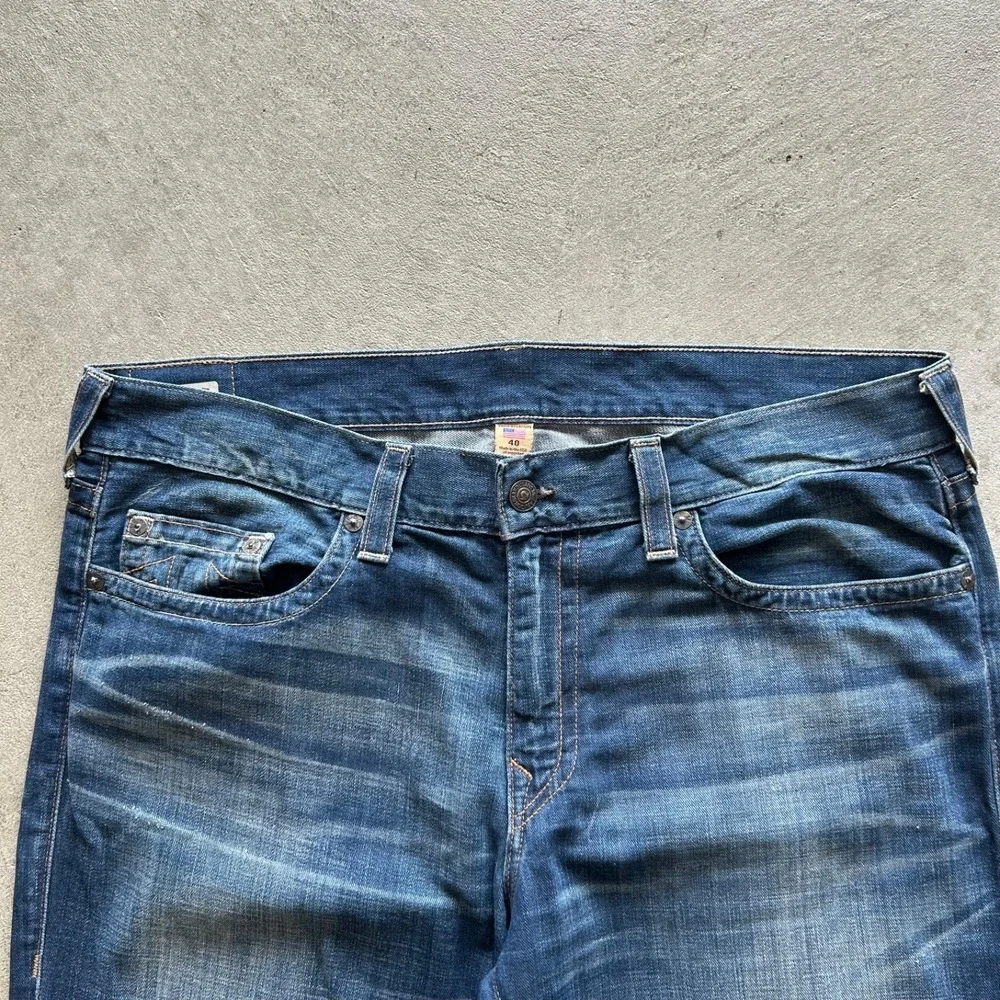 True Religion Jeans Size 40x35 Blue Medium Wash Denim Geno Relaxed Slim USA Made